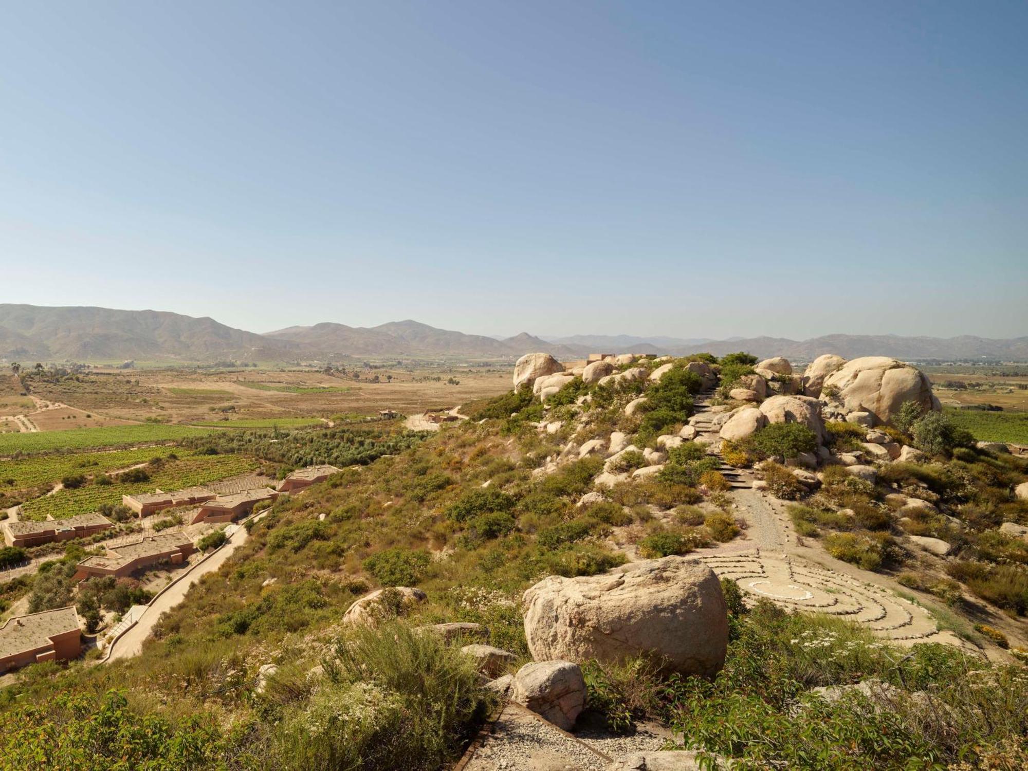 Banyan Tree Veya, Valle De Guadalupe - A Wellbeing & Wine Resort ภายนอก รูปภาพ